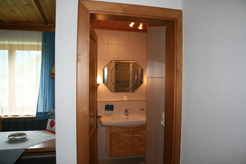 Andrea Schmaranzer - Privatzimmer Gosau Zimmer foto